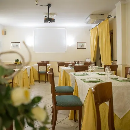 לינה וארוחת בוקר Luna E Stelle סאנג'ינטו