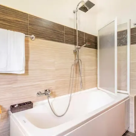 Luna E Stelle סאנג'ינטו