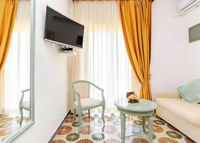 Luna E Stelle Санджинето