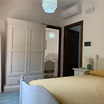 Luna E Stelle Oda ve Kahvaltı 4*