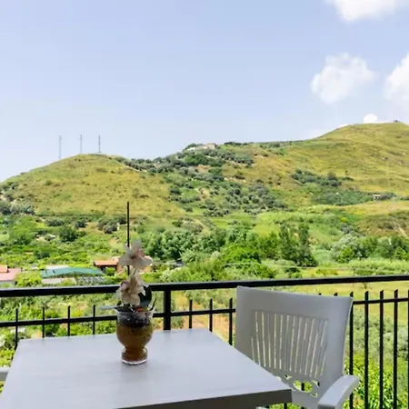 Luna E Stelle Bed & Breakfast Sangineto